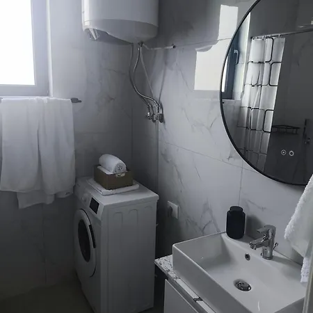 Grey Haven Ii Luxury
